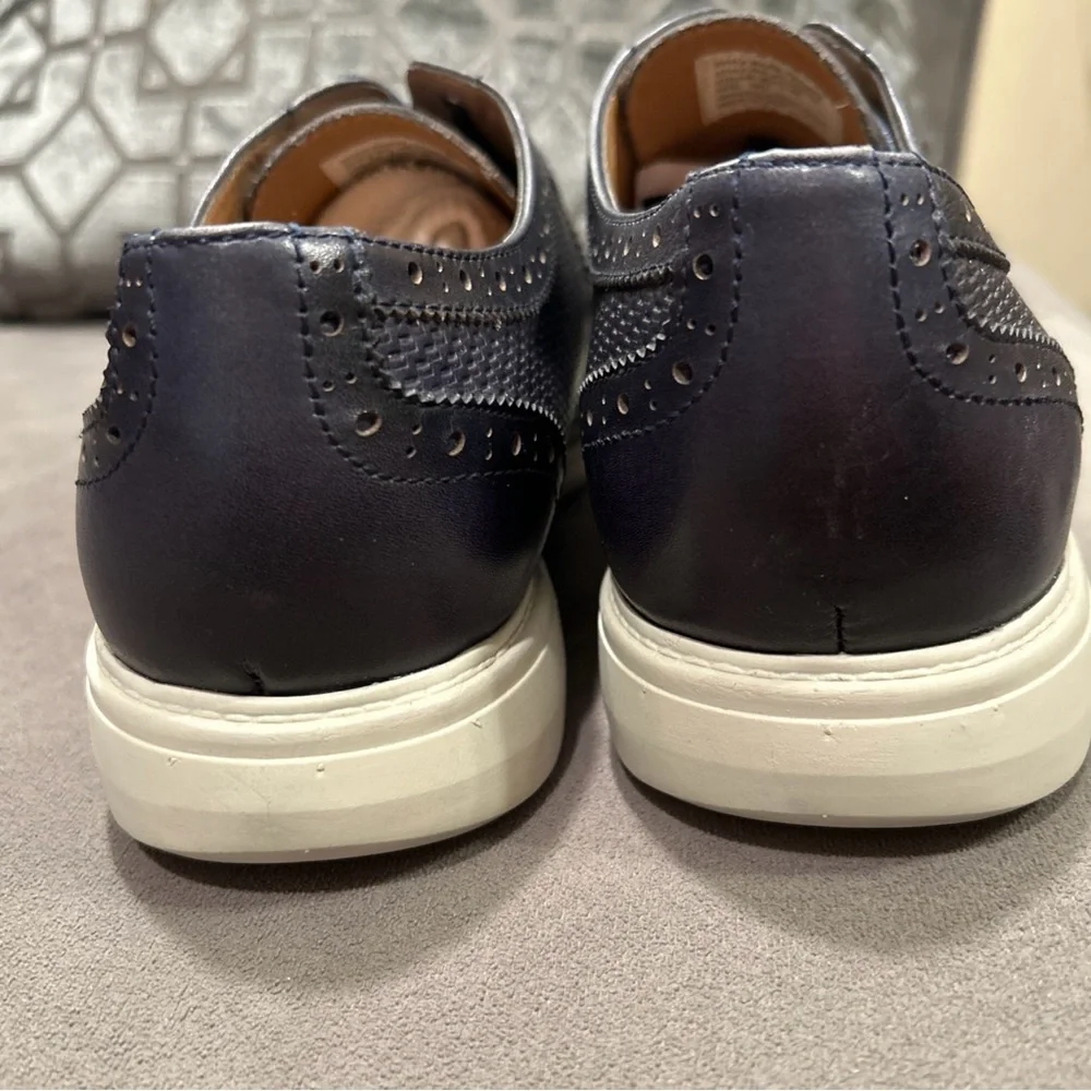 LA Milano Palmer Men’s Leather Navy Wingtip Oxfords Lace Dress Shoe Sz 10 1/2